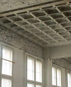 Architekturprojekt, Bauen im Bestand, Objektbesichtigung, Renovierung, Showroom, Rasterdecke